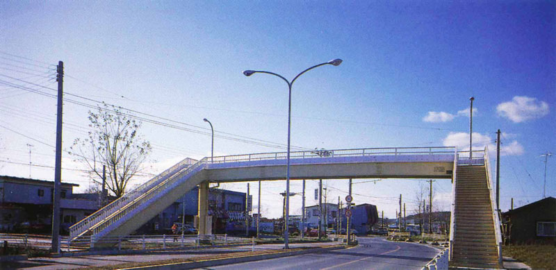 横断歩道橋